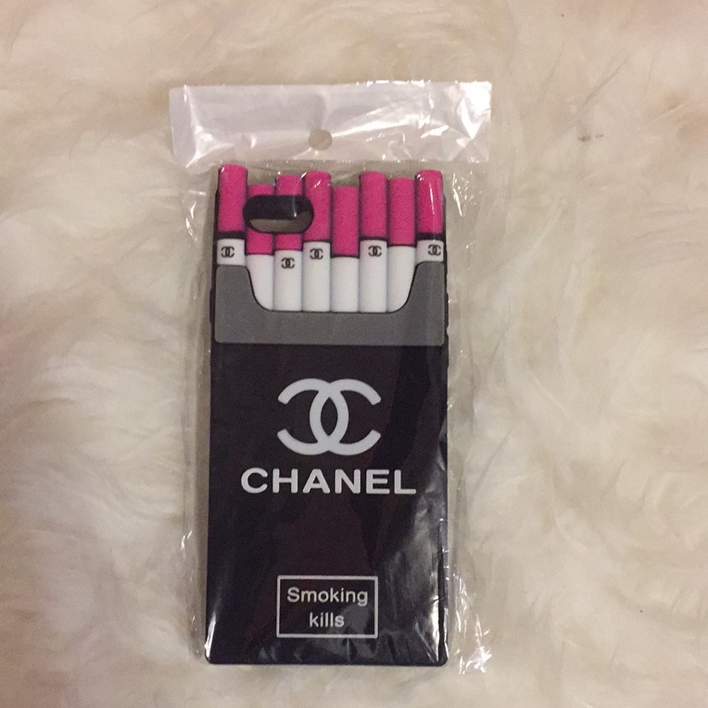 Non-authentic Chanel phone case, iPhone 6/6s